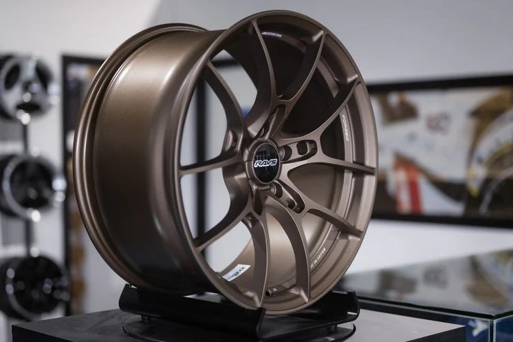 Rays Volk Racing G025 - 18x8J - 5x112 - ET: 44 (Matte Gun Bronze)