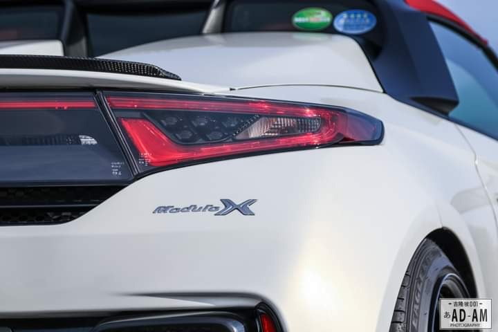 Genuine Honda Parts-08F20-E8C-000R1 - 08F20-E8C-000R1 - Rzcrew Garage